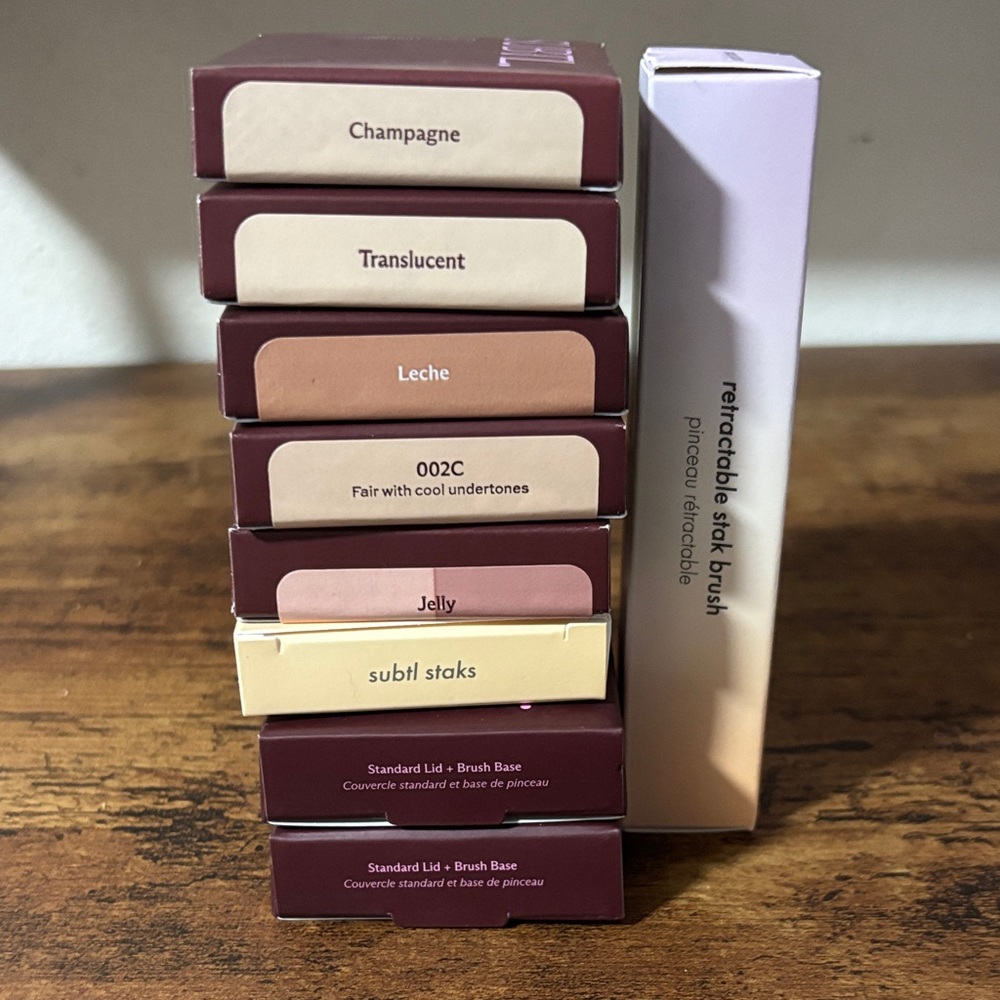 SUBTL Stackable Makeup Kit - Picture 2 of 3